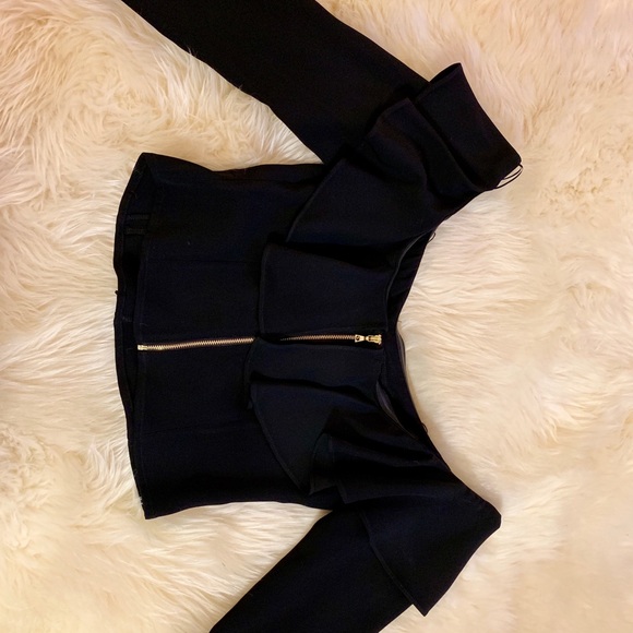 Aerin Off Shoulder Top - Picture 2 of 3